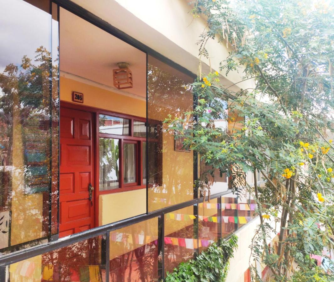 Huaraz Colonial Hostel ภายนอก รูปภาพ