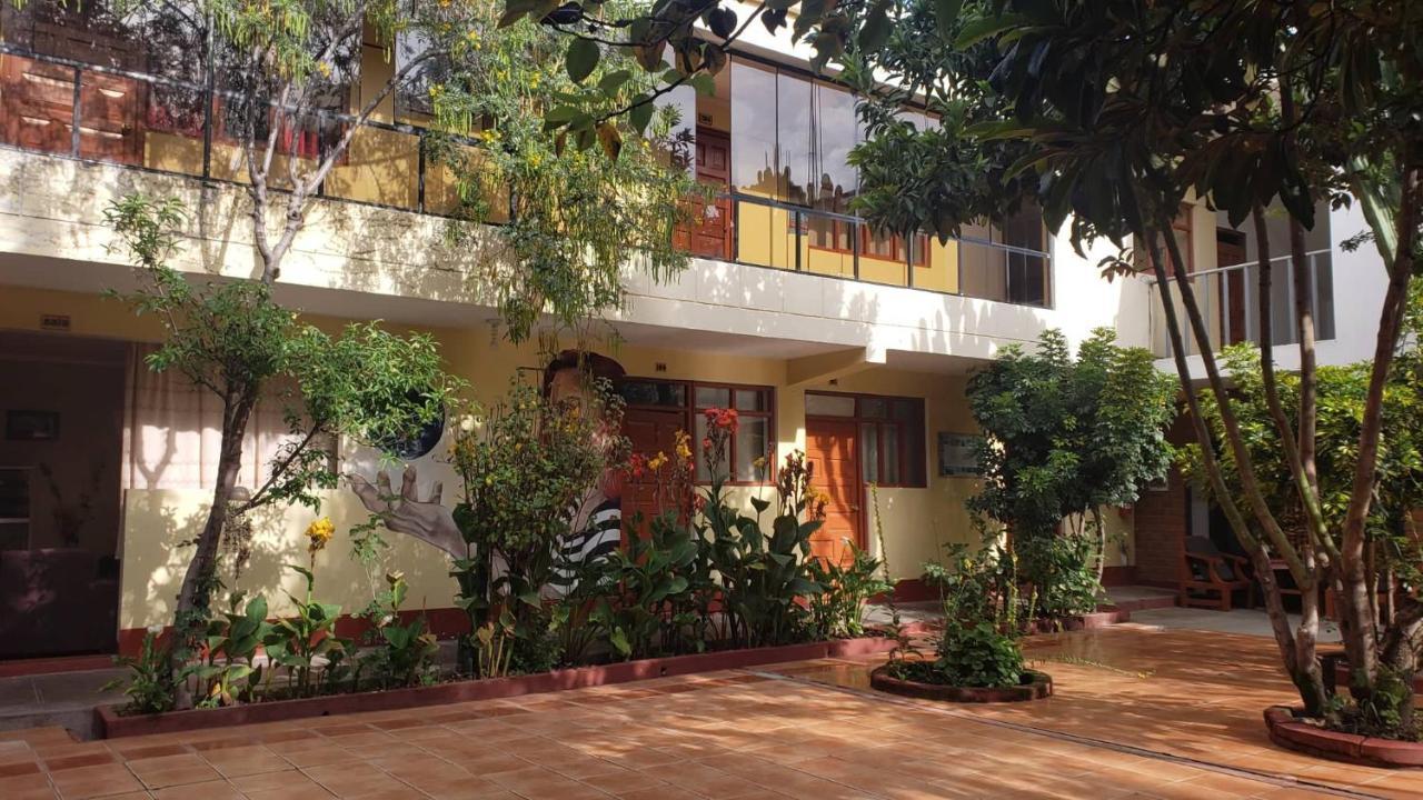 Huaraz Colonial Hostel ภายนอก รูปภาพ