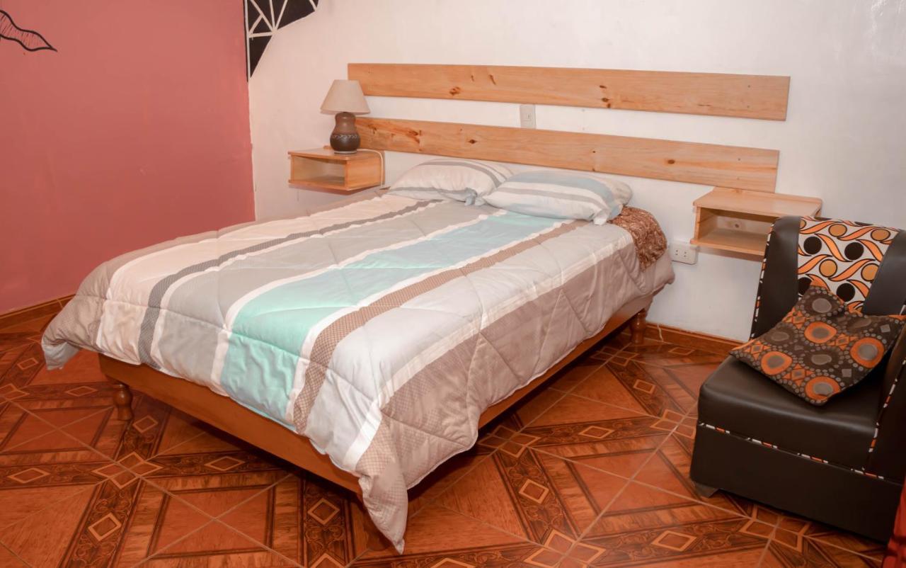 Huaraz Colonial Hostel ภายนอก รูปภาพ