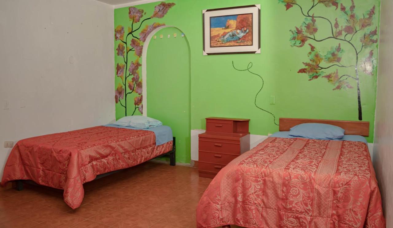 Huaraz Colonial Hostel ภายนอก รูปภาพ