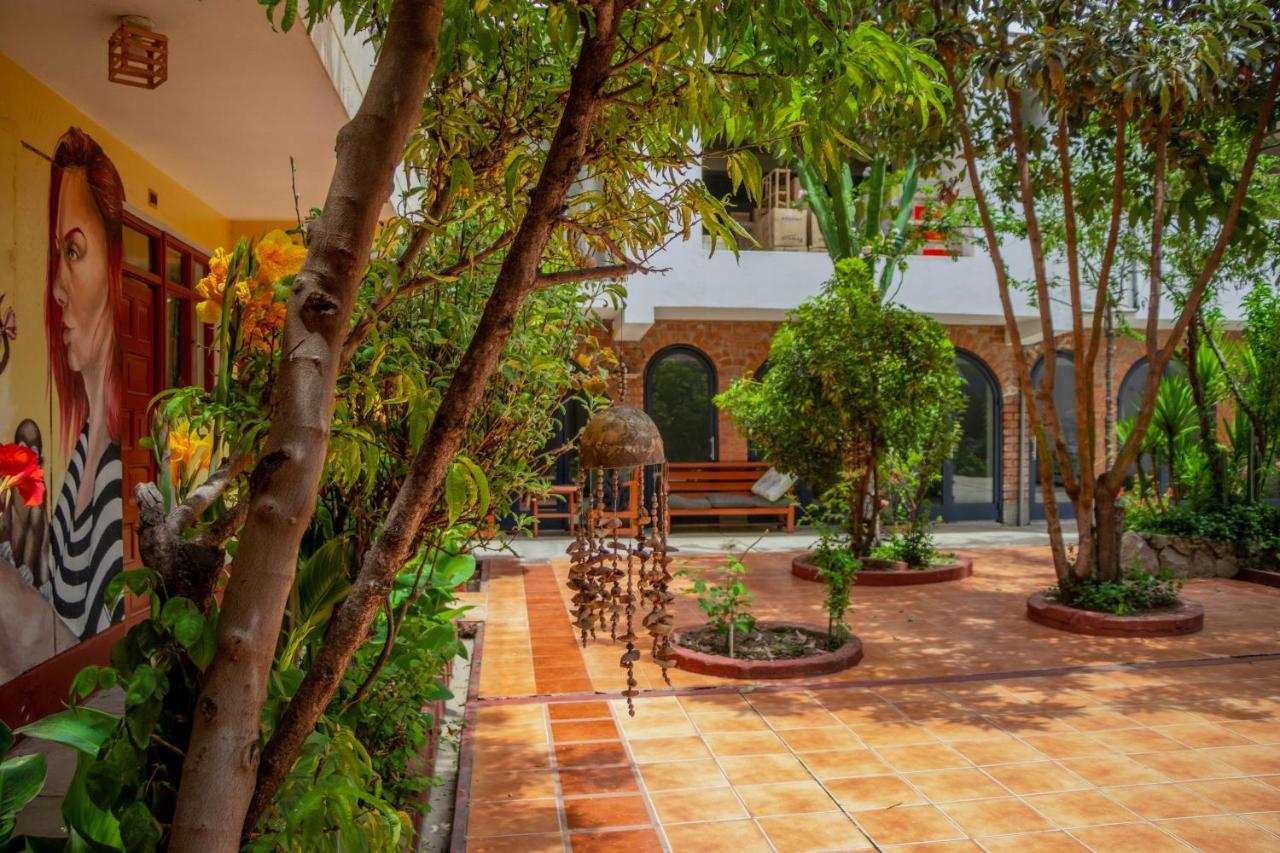 Huaraz Colonial Hostel ภายนอก รูปภาพ