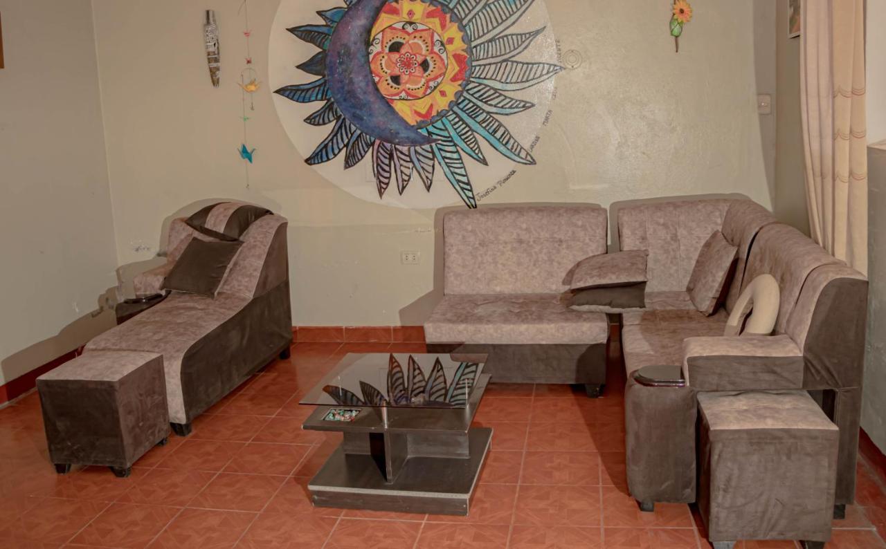 Huaraz Colonial Hostel ภายนอก รูปภาพ