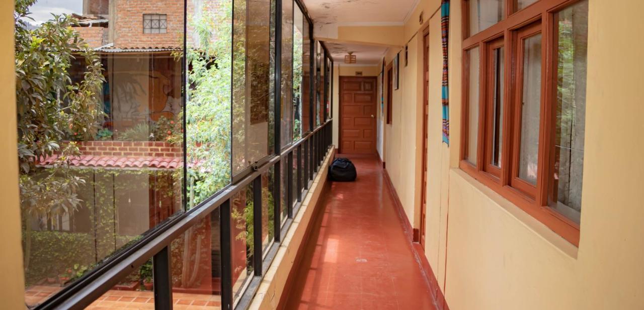 Huaraz Colonial Hostel ภายนอก รูปภาพ