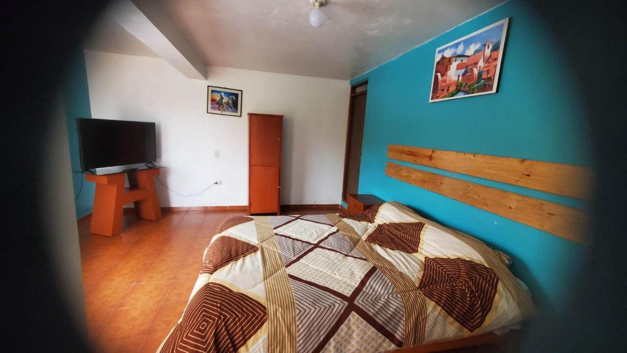 Huaraz Colonial Hostel ภายนอก รูปภาพ