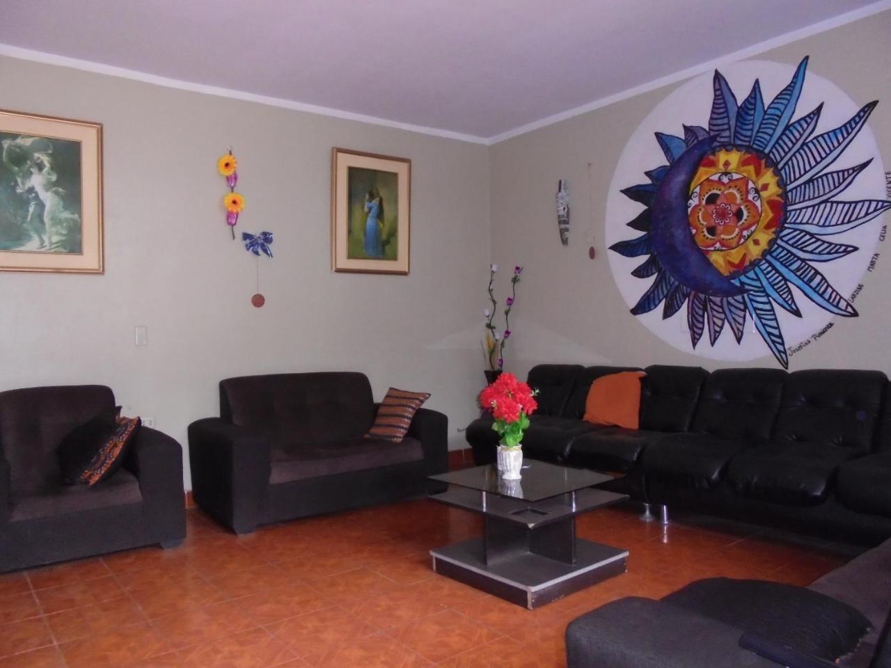Huaraz Colonial Hostel ภายนอก รูปภาพ